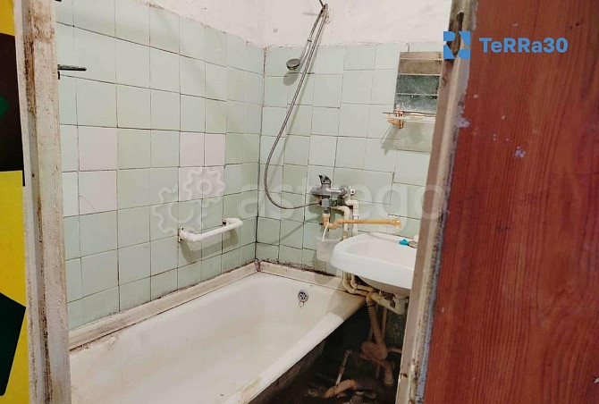 3-комн. квартира, 63.9 м2, 5/5 эт. Астрахань - изображение 2