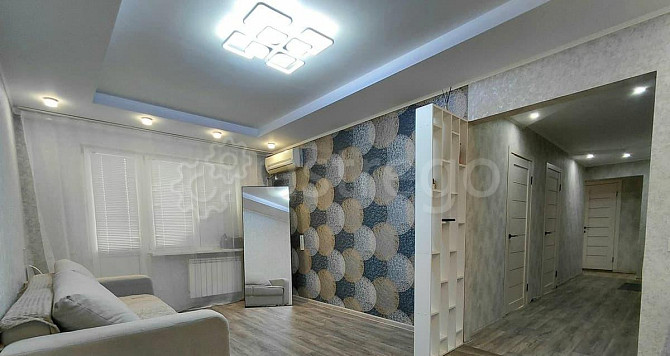 3-комн. квартира, 61 м2, 9/9 эт. Астрахань - изображение 1
