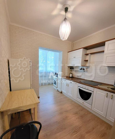 1-комн. квартира, 44 м2, 2/12 эт. Астрахань - изображение 1
