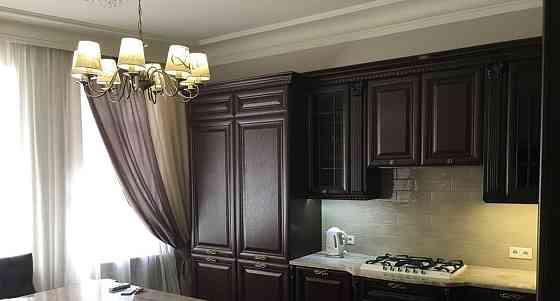 2-комн. квартира, 140 м2, 2/6 эт. Астрахань