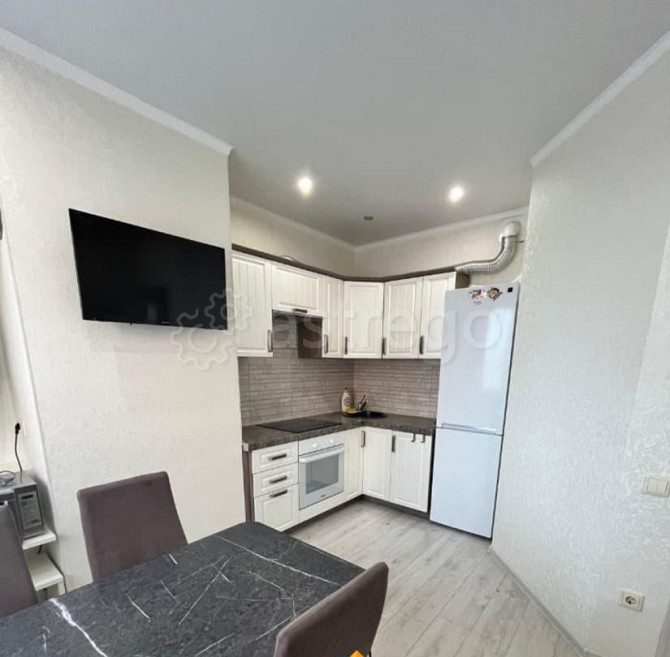 2-комн. квартира, 70 м2, 15/17 эт. Астрахань - изображение 1