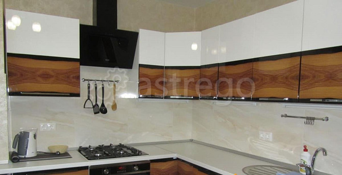 3-комн. квартира, 110 м2, 2/11 эт. Астрахань - изображение 1