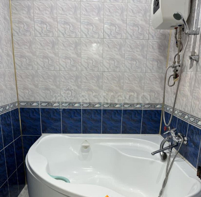 3-комн. квартира, 110 м2, 4/5 эт. Астрахань - изображение 6