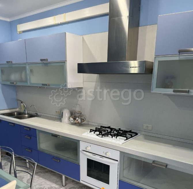 3-комн. квартира, 110 м2, 4/5 эт. Астрахань - изображение 1