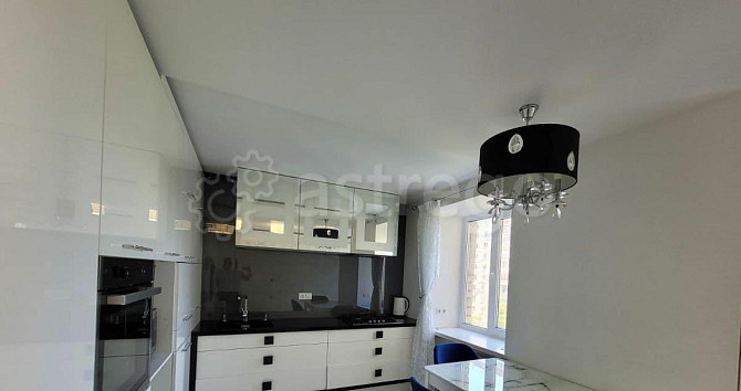 4-комн. квартира, 82 м2, 5/9 эт. Уфа - изображение 1