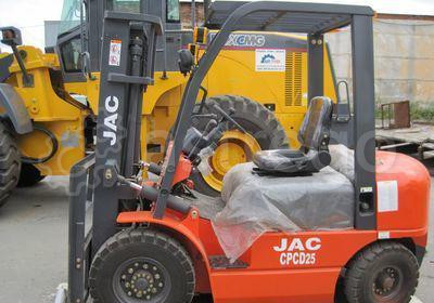 Вилочный погрузчик JAC CPCD25, грузоподъемность 2500 кг, дизельный/бензиновый двигатель Уфа - изображение 1