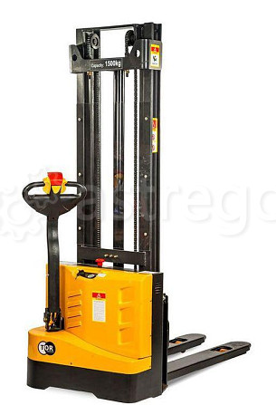 Штабелер самоходный 1,5 т 2,5 м TOR WS15SL-2500 (сопровождаемый) Иркутск - изображение 1